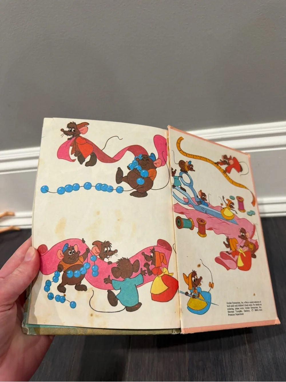 VINTAGE 1974 Disney Cinderella Pink Cover Hardcover Storybook for Kids Book